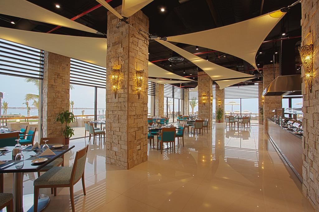 Royal L'azure Resort 22/55