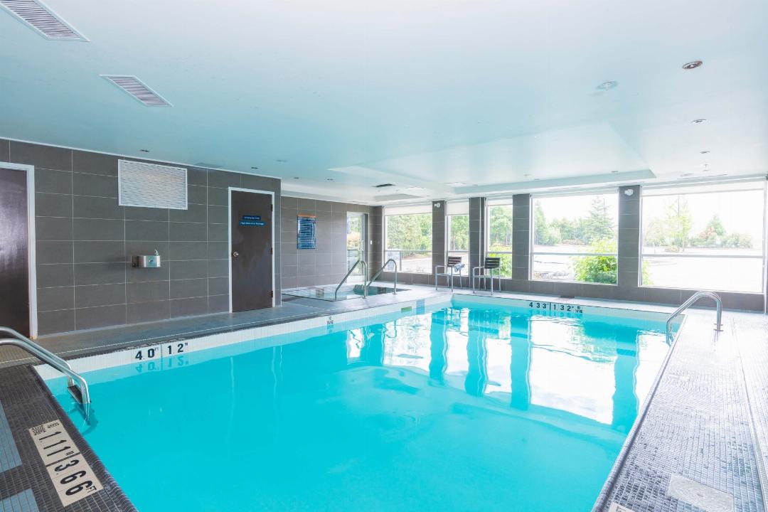 Sandman Hotel Abbotsford Airport 12/33