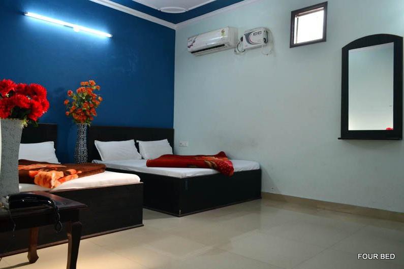 HOTEL KRISHNAS 18/59