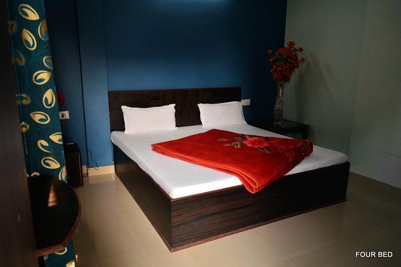 HOTEL KRISHNAS 20/59