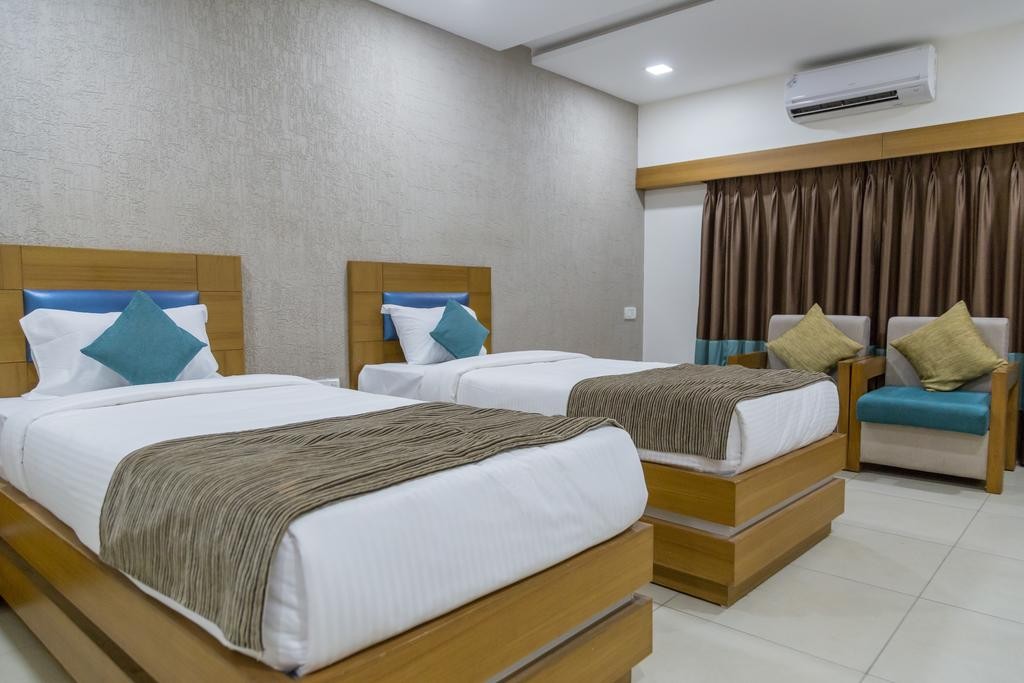 Ginger Ahmedabad Sg Road 14/39