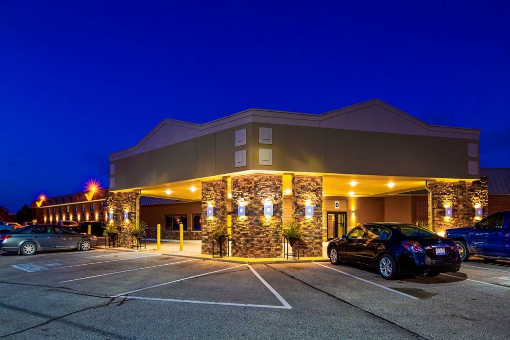 Crossroads Hotel & Event Center secondary