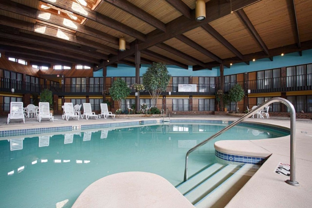 Crossroads Hotel & Event Center 11/16