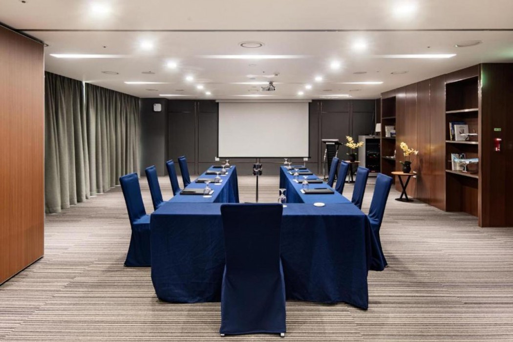 Golden Tulip Incheon Airport Hotel and Suites 37/63