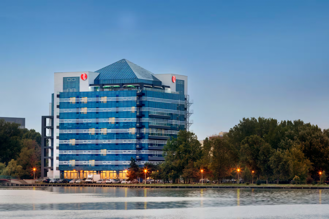Ramada by Wyndham Constanta 2/51