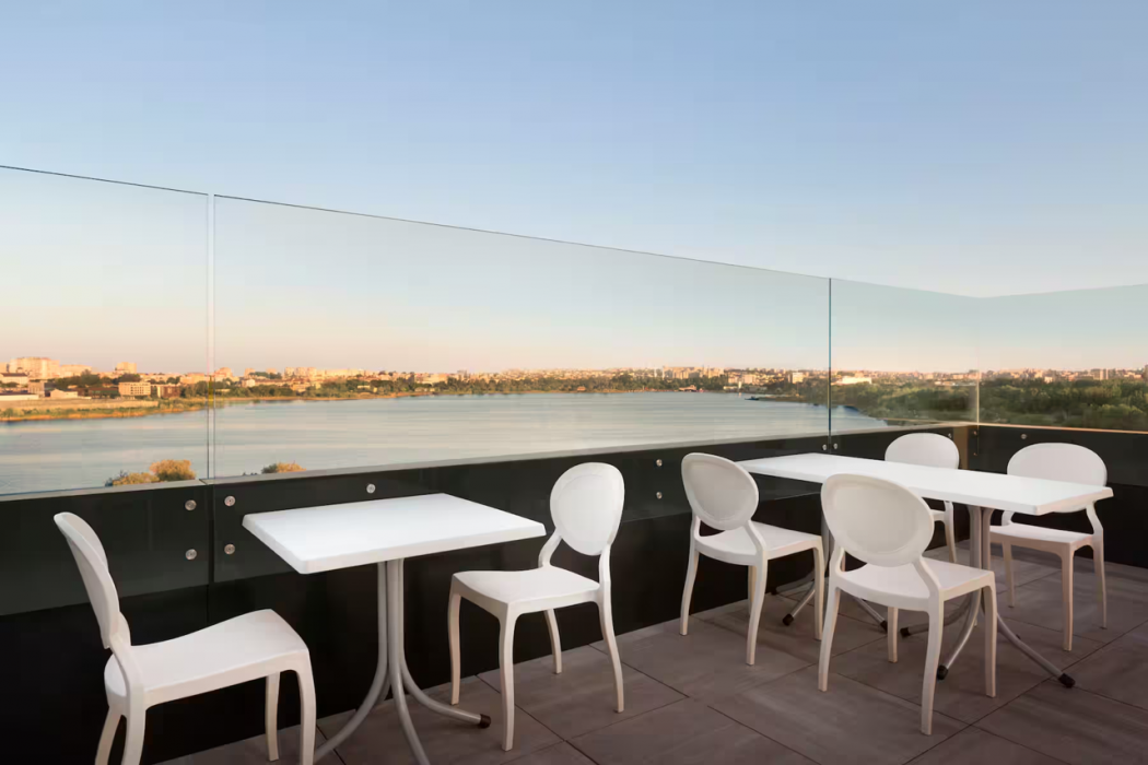 Ramada by Wyndham Constanta 38/51
