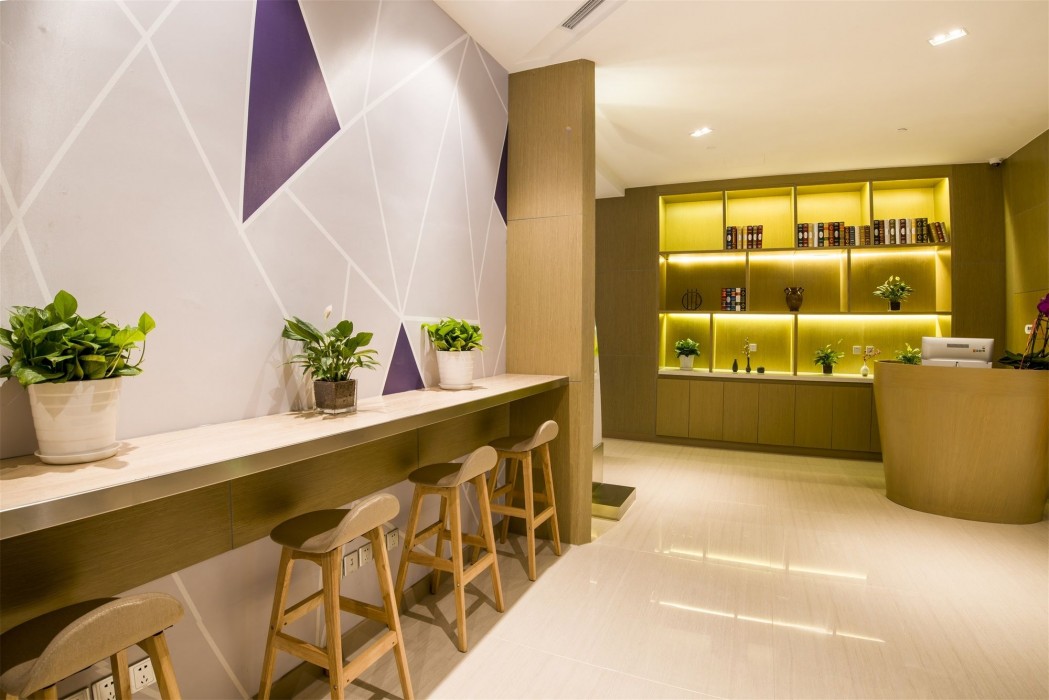 HOLIDAY INN EXPRESS CHENGDE DOWNTOWN 50/86