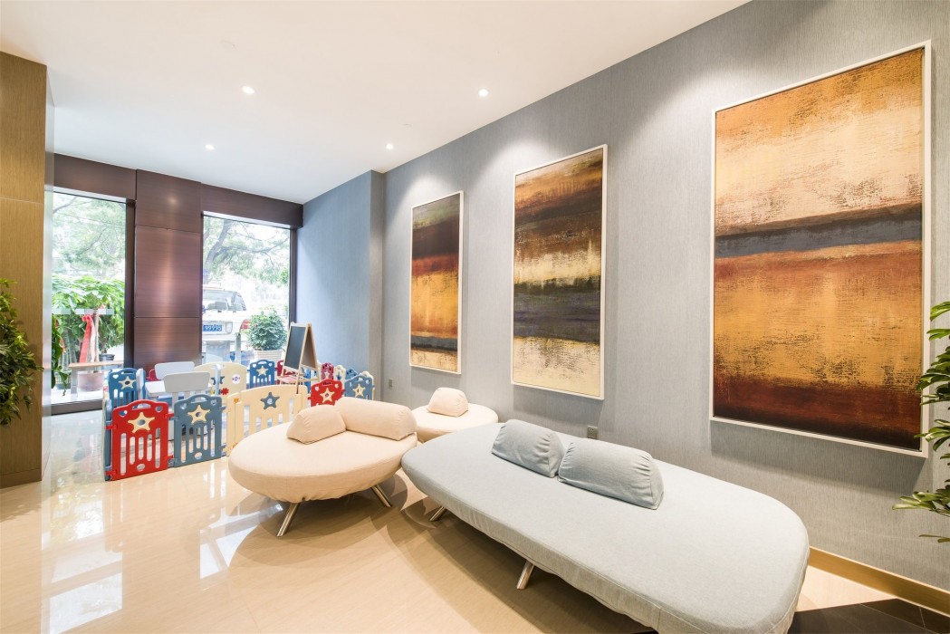 HOLIDAY INN EXPRESS CHENGDE DOWNTOWN 36/86