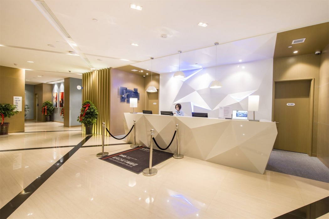 HOLIDAY INN EXPRESS CHENGDE DOWNTOWN 26/86