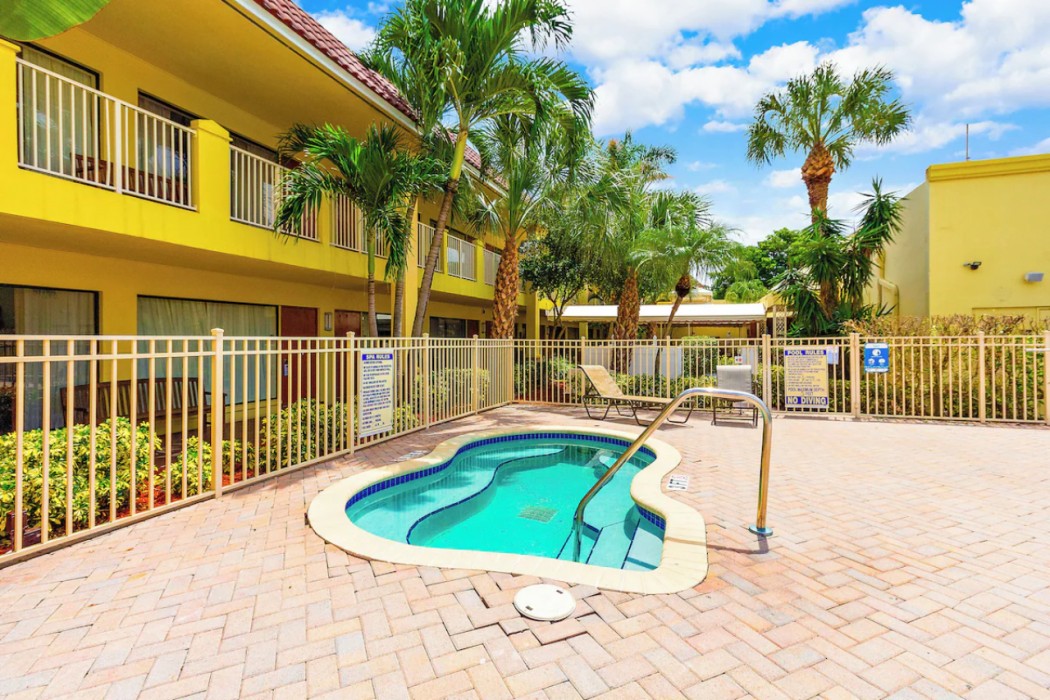 Oasis Boca Raton 32/46