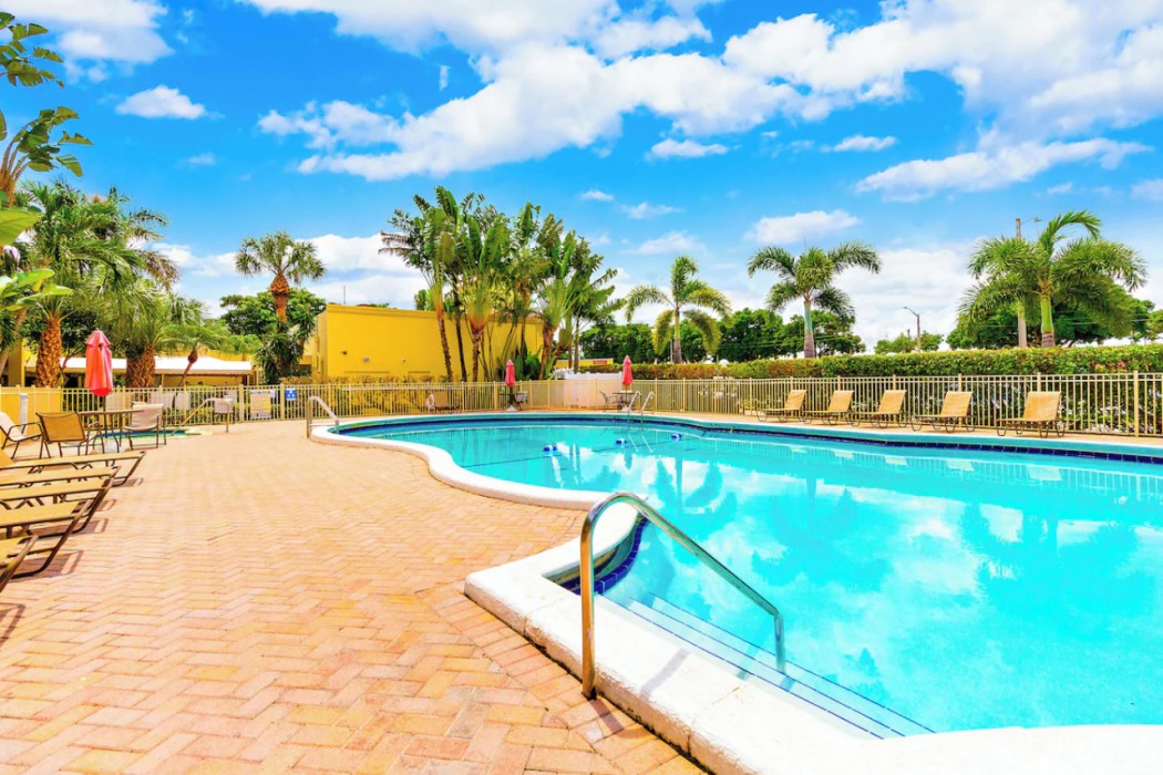 Oasis Boca Raton 30/46