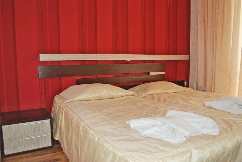 LOTOS HOTEL 15/61