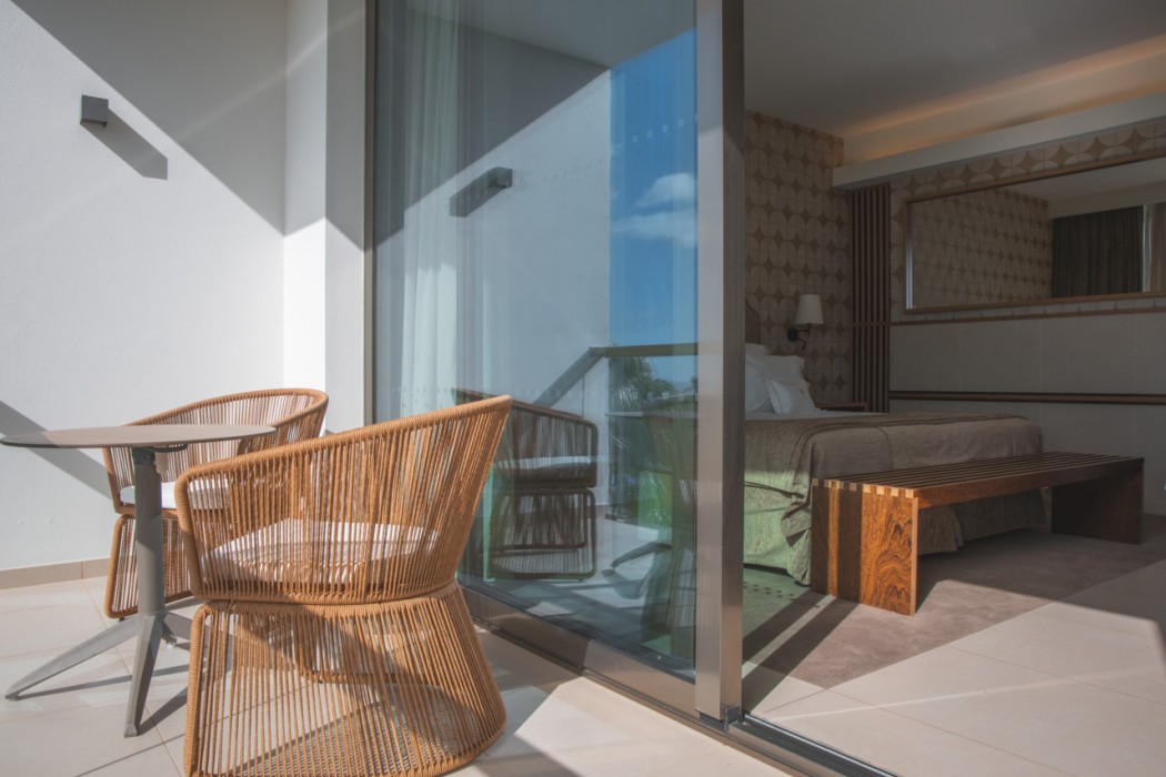 Wine & Books by the sea - Algarve Resort 14/87