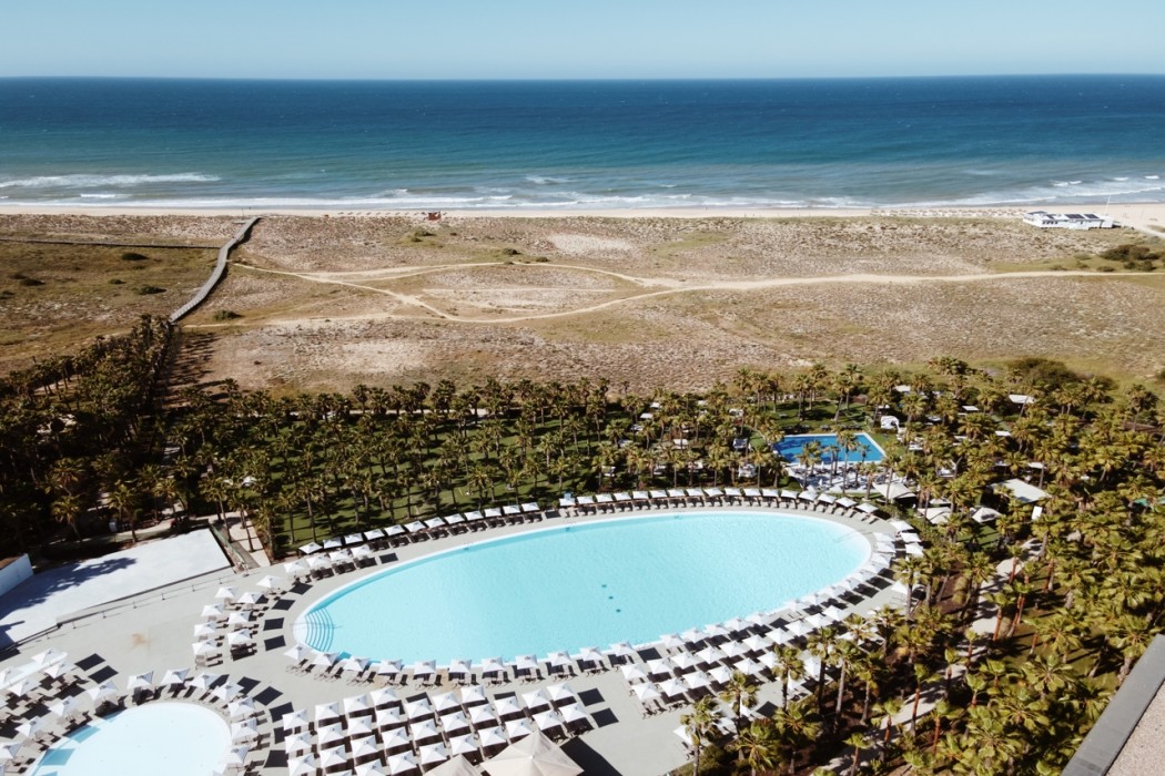 Wine & Books by the sea - Algarve Resort in ALBUFEIRA