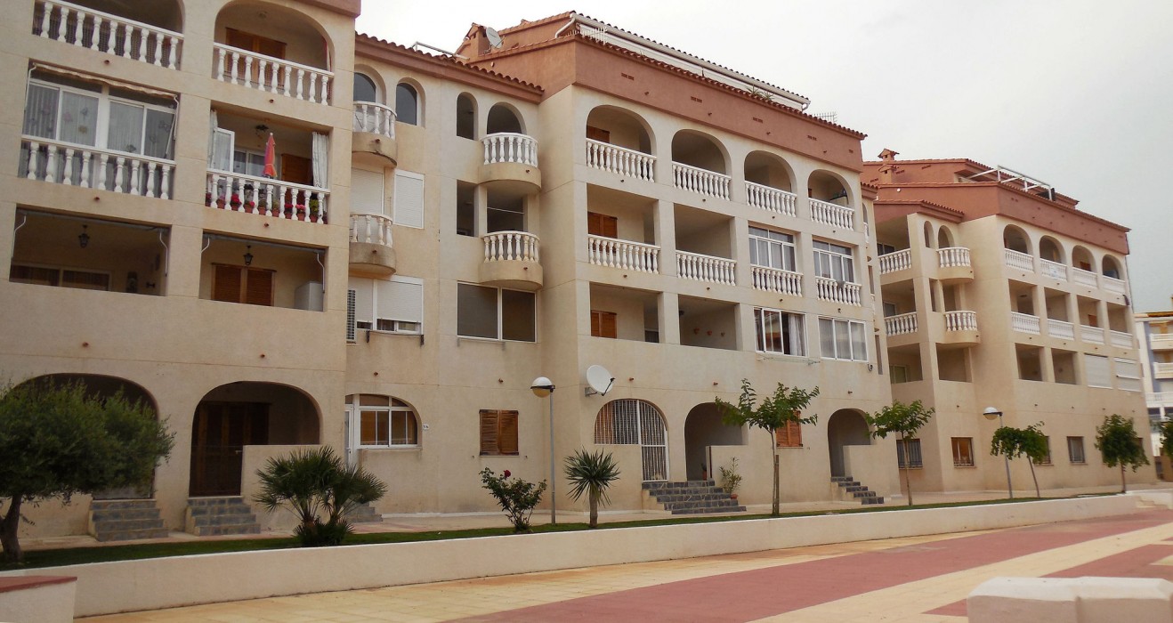 APARTAMENTOS COSTA AZAHAR 3000 10/41