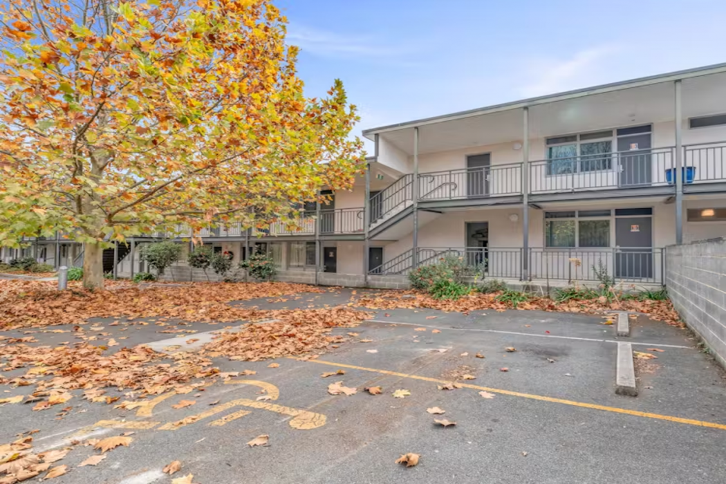 Tall Trees Ainslie Motel 6/49