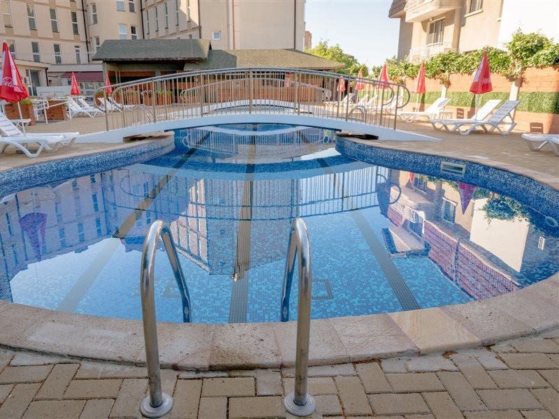 Hotel Aurora 32/74
