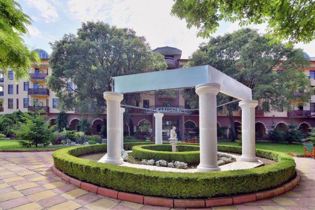 Estreya Residence 2/58