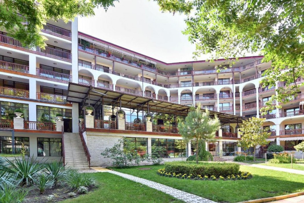 Estreya Residence 3/58
