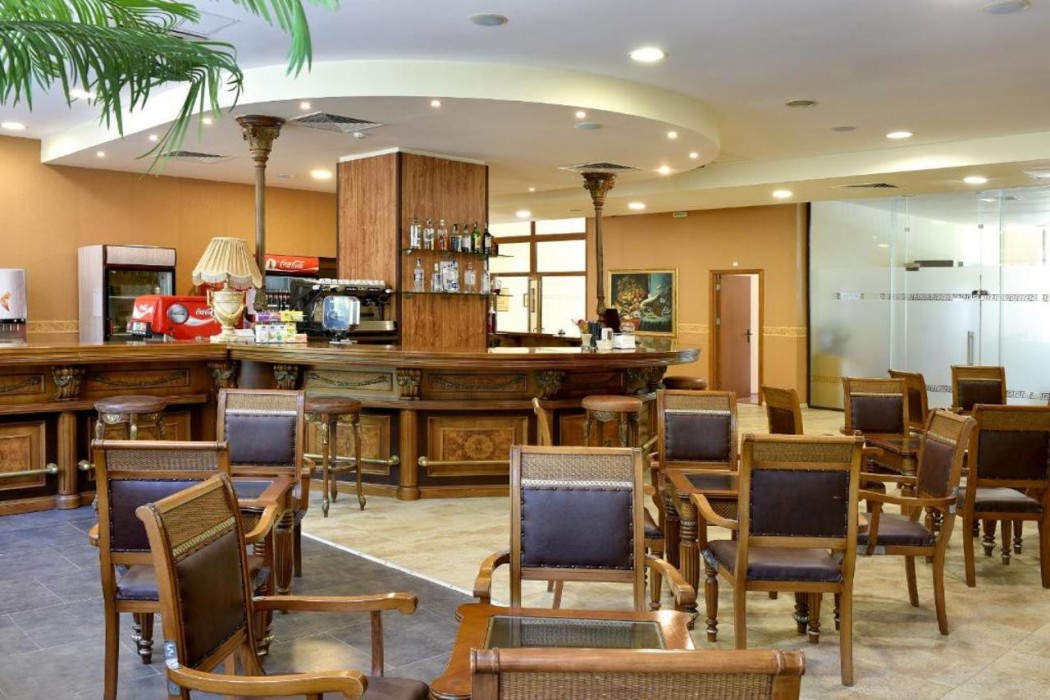 Estreya Residence 10/58