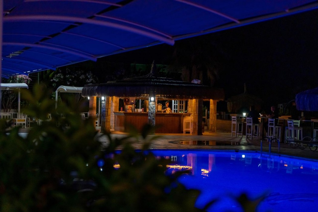 Tiana Beach Resort 62/94