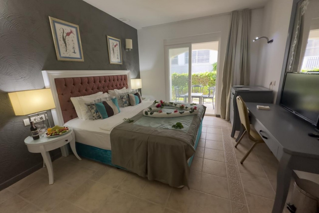 Tiana Beach Resort 28/94