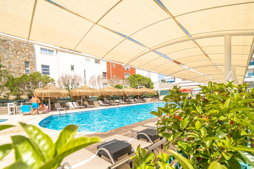 Tiana Beach Resort 60/94