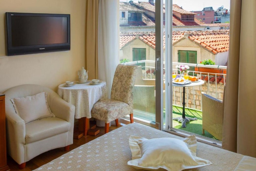 Hotel Royal Suites 27/73