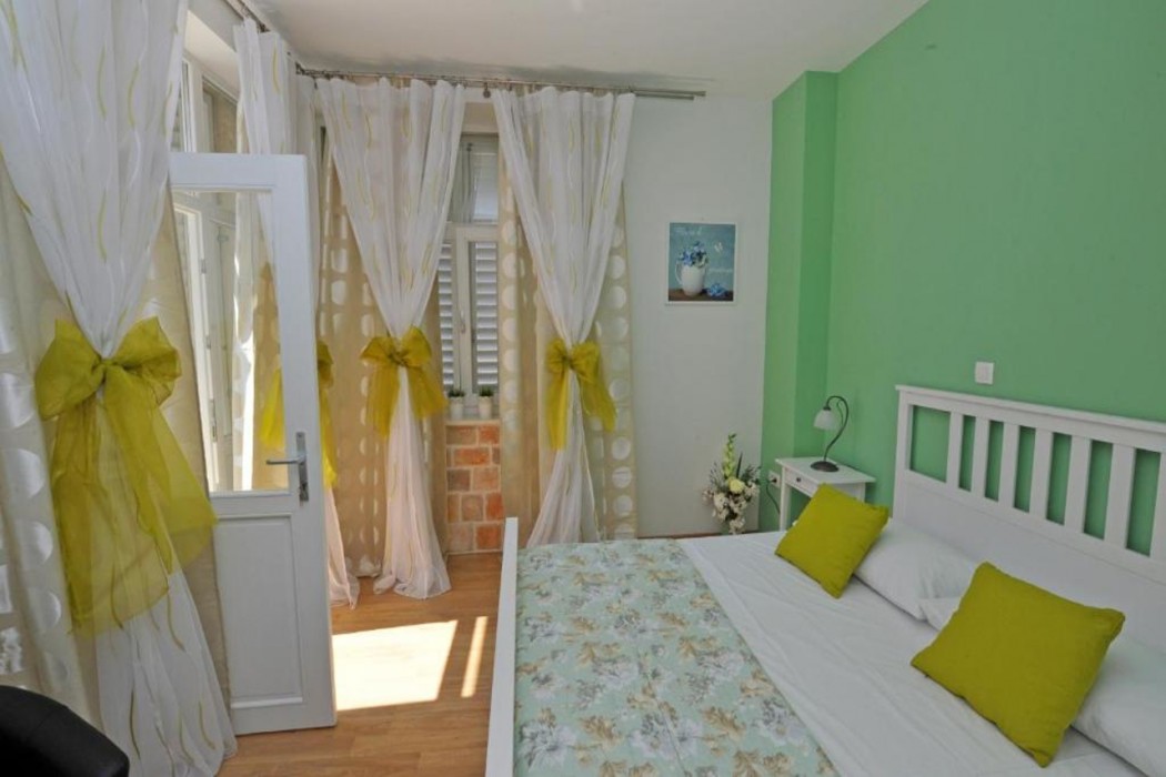Nirvana Luxury Rooms 26/82