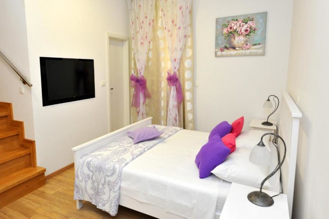 Nirvana Luxury Rooms 13/82