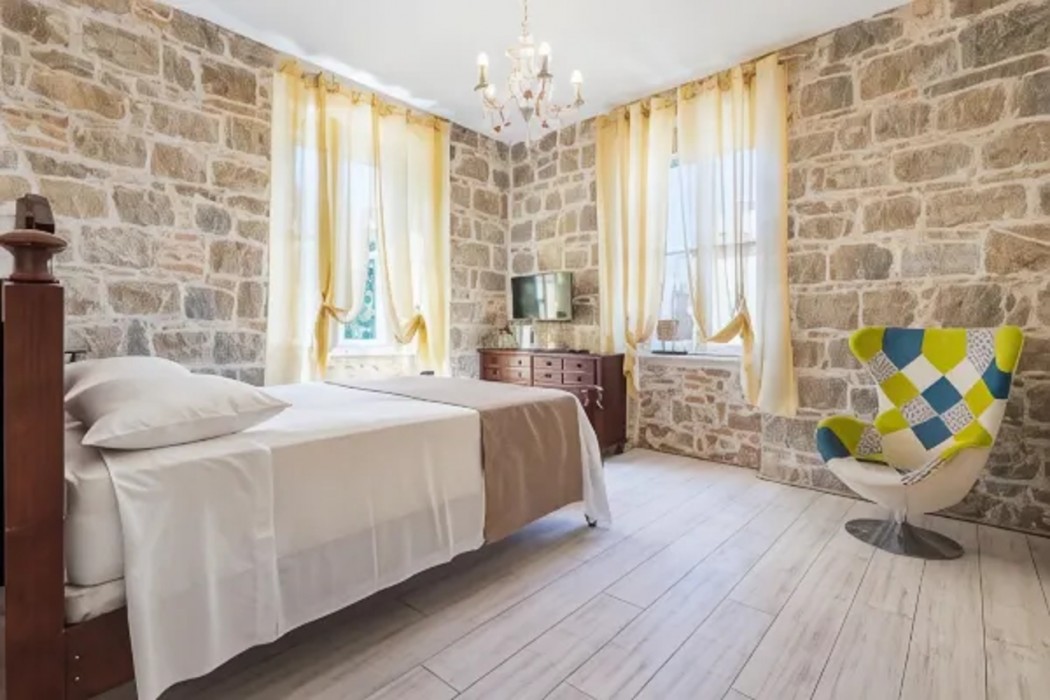 PIETRA ROSSA Luxury Rooms 7/66
