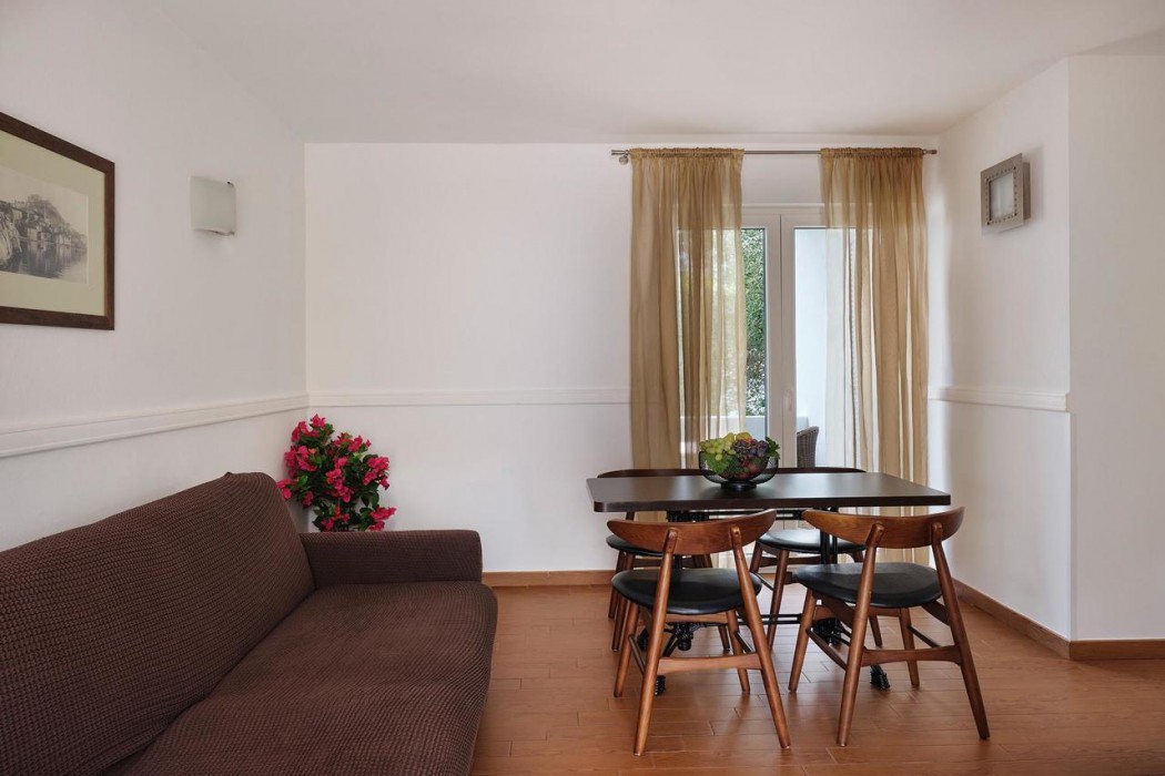 Amadria Park Apartments 6/55