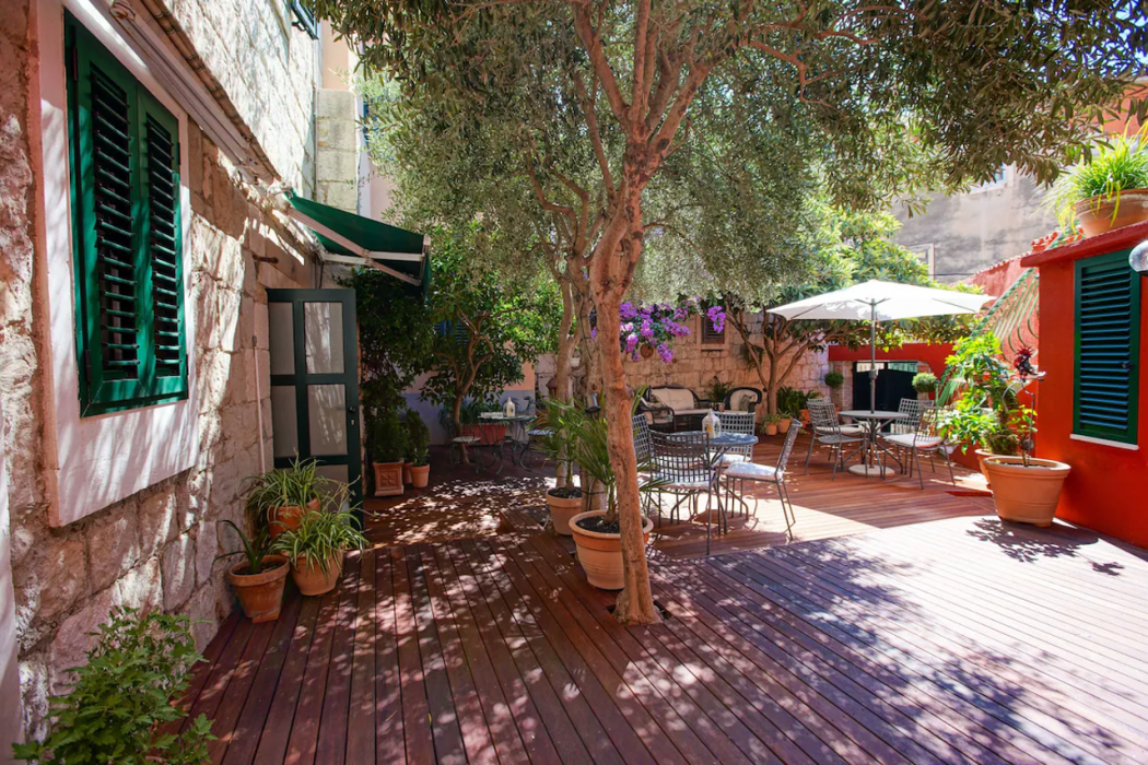 Boutique Guest Accommodation Zephyrus 43/80