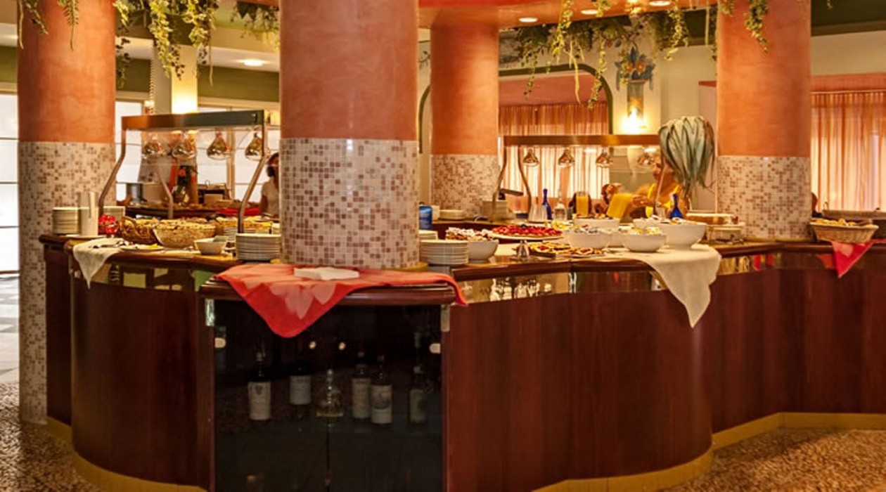 Hotel Eur 27/73