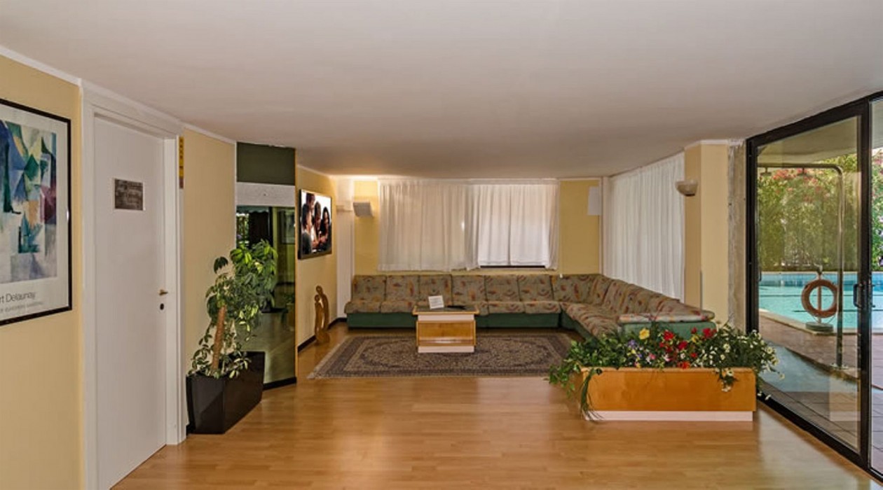 Hotel Eur 29/73