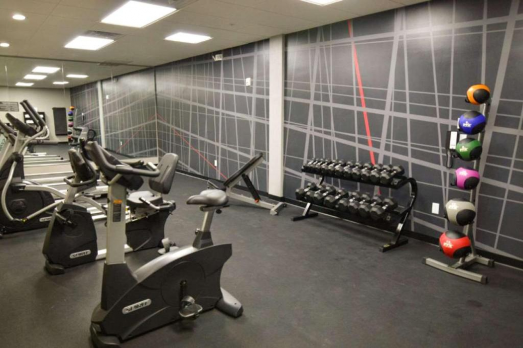 Comfort Inn & Suites Houston I-45 North IAH, TX 15/32
