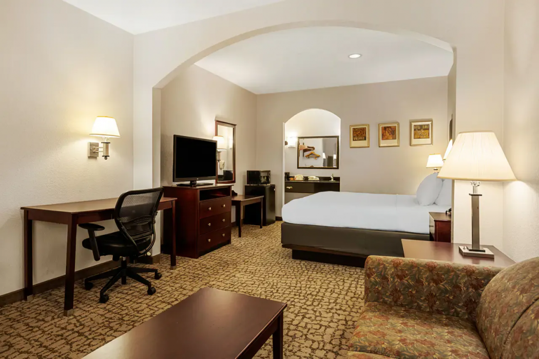 Quality Inn & Suites Houston Northwest - Cypress 13/30