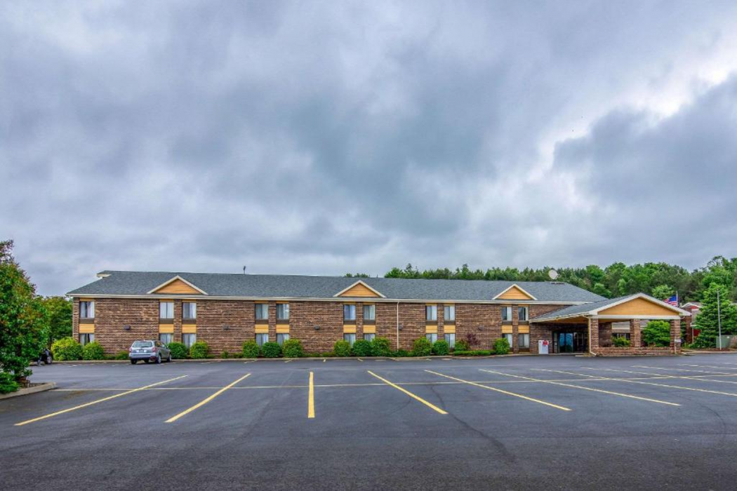 Quality Inn Tully I-81 2/61