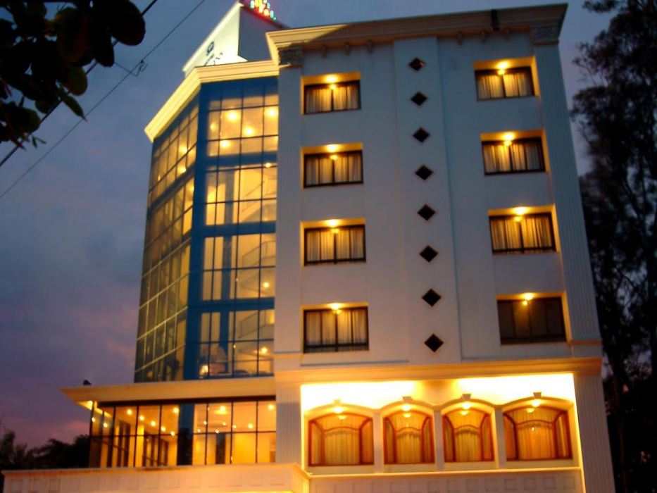 Citrus Hotels Kolhapur 1/25