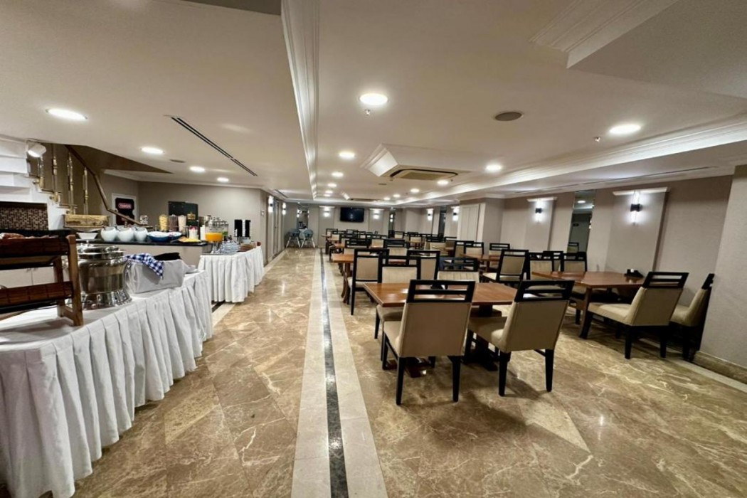 Aven Hotel 46/60