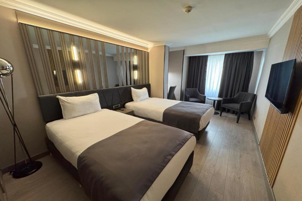 Aven Hotel 16/60