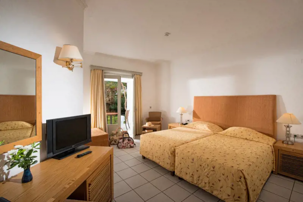Annabelle Beach Resort 13/87
