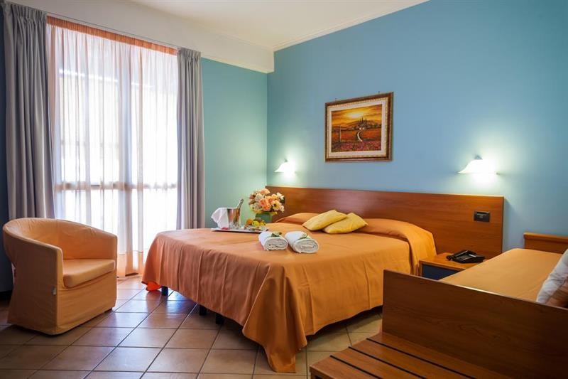 HOTEL BACCO 41/77
