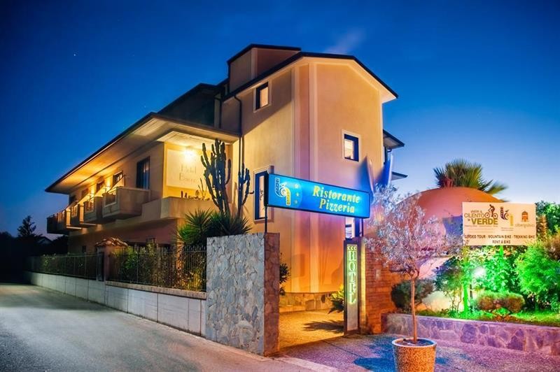 HOTEL BACCO 38/77