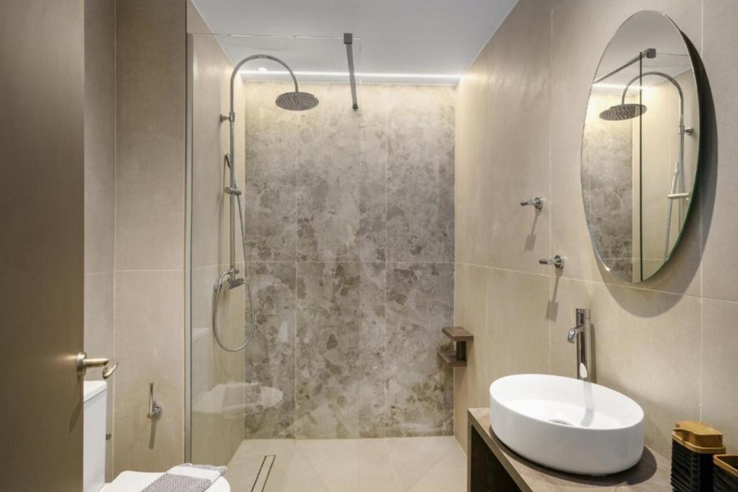 Axos Hotel 26/70