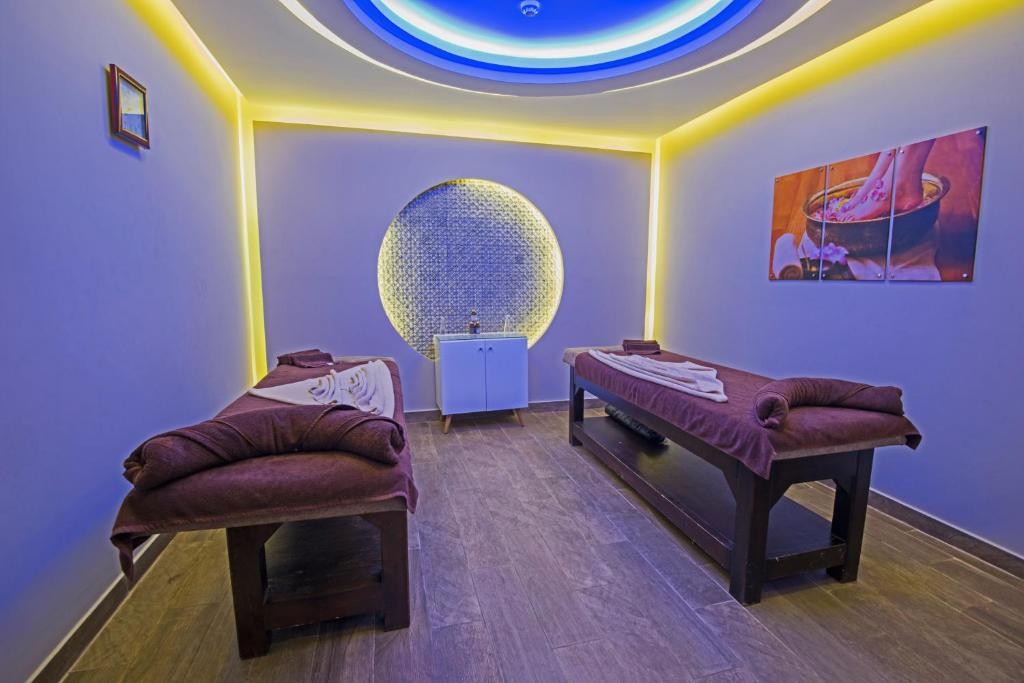 Casa Mare Resort 33/73