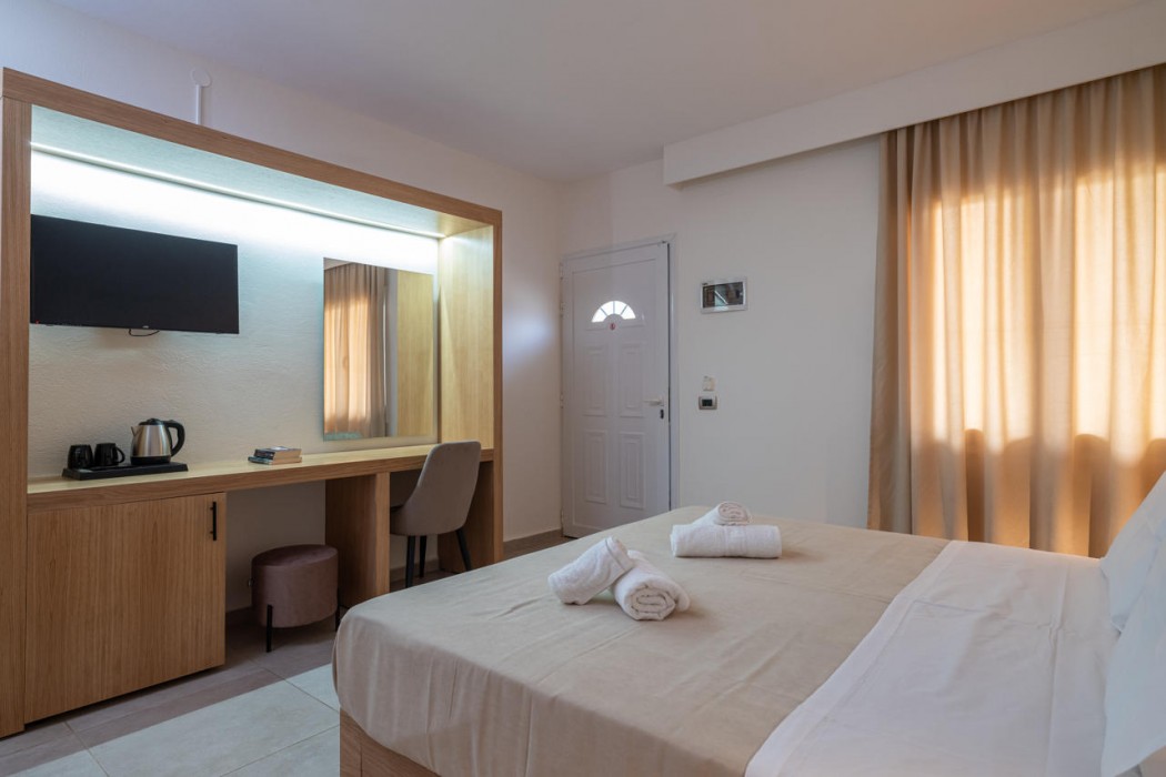 Calypso Hotel 23/67