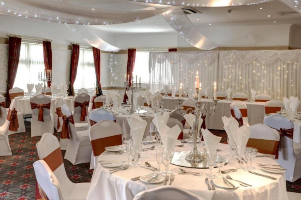 OYO Broadfield Park Hotel 37/49