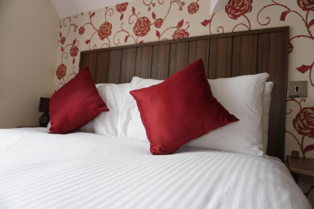 OYO Broadfield Park Hotel 29/49