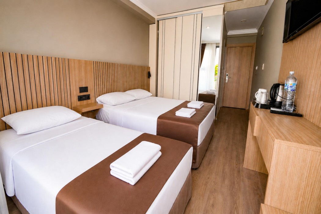 Hotel Devamli 17/61